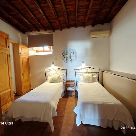 Casa Can Lluc Con Piscina, Jardin Y Vista Al Campo 산트 미켈 데 발란사트 외부 사진