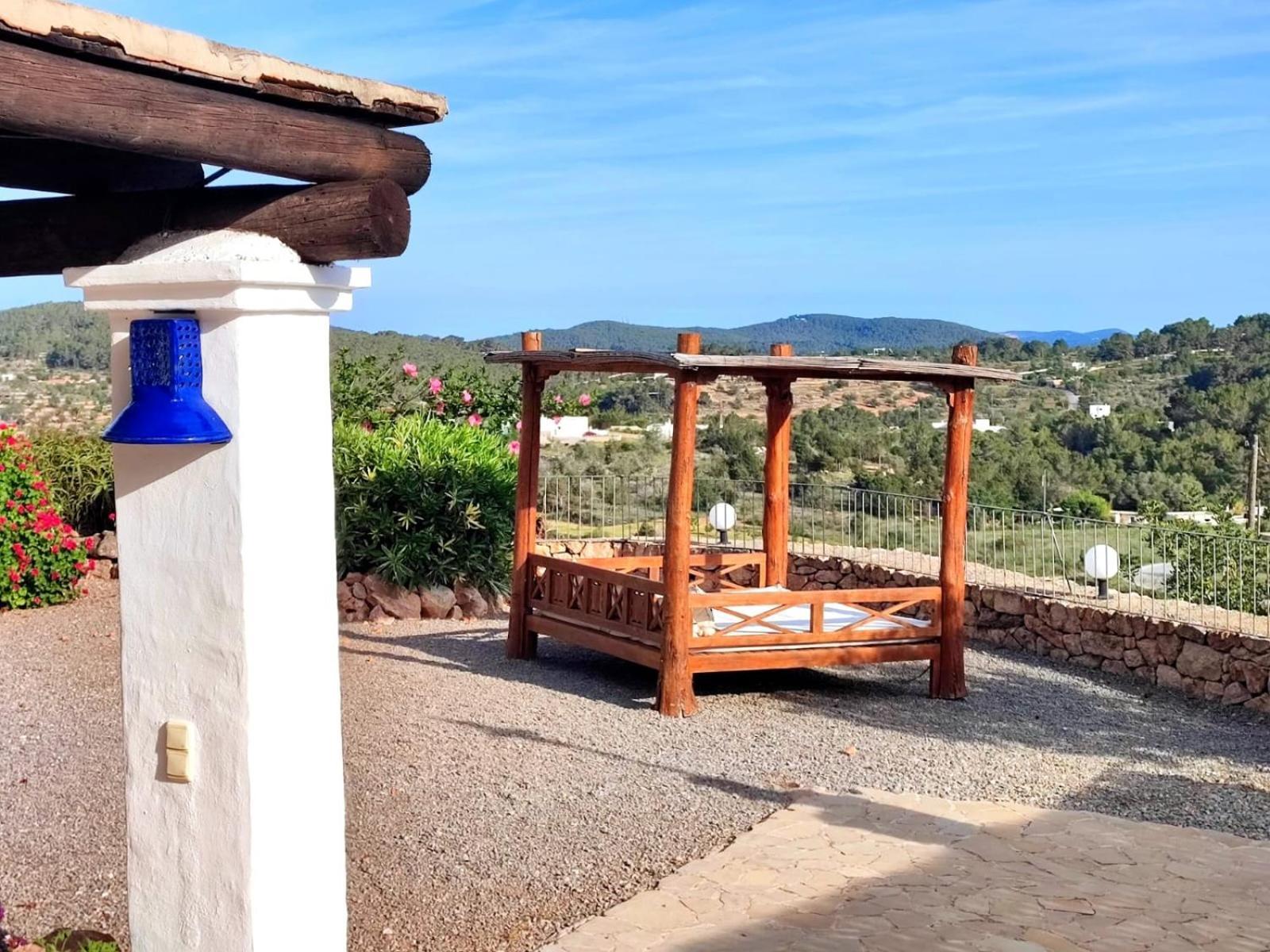 Casa Can Lluc Con Piscina, Jardin Y Vista Al Campo 산트 미켈 데 발란사트 외부 사진