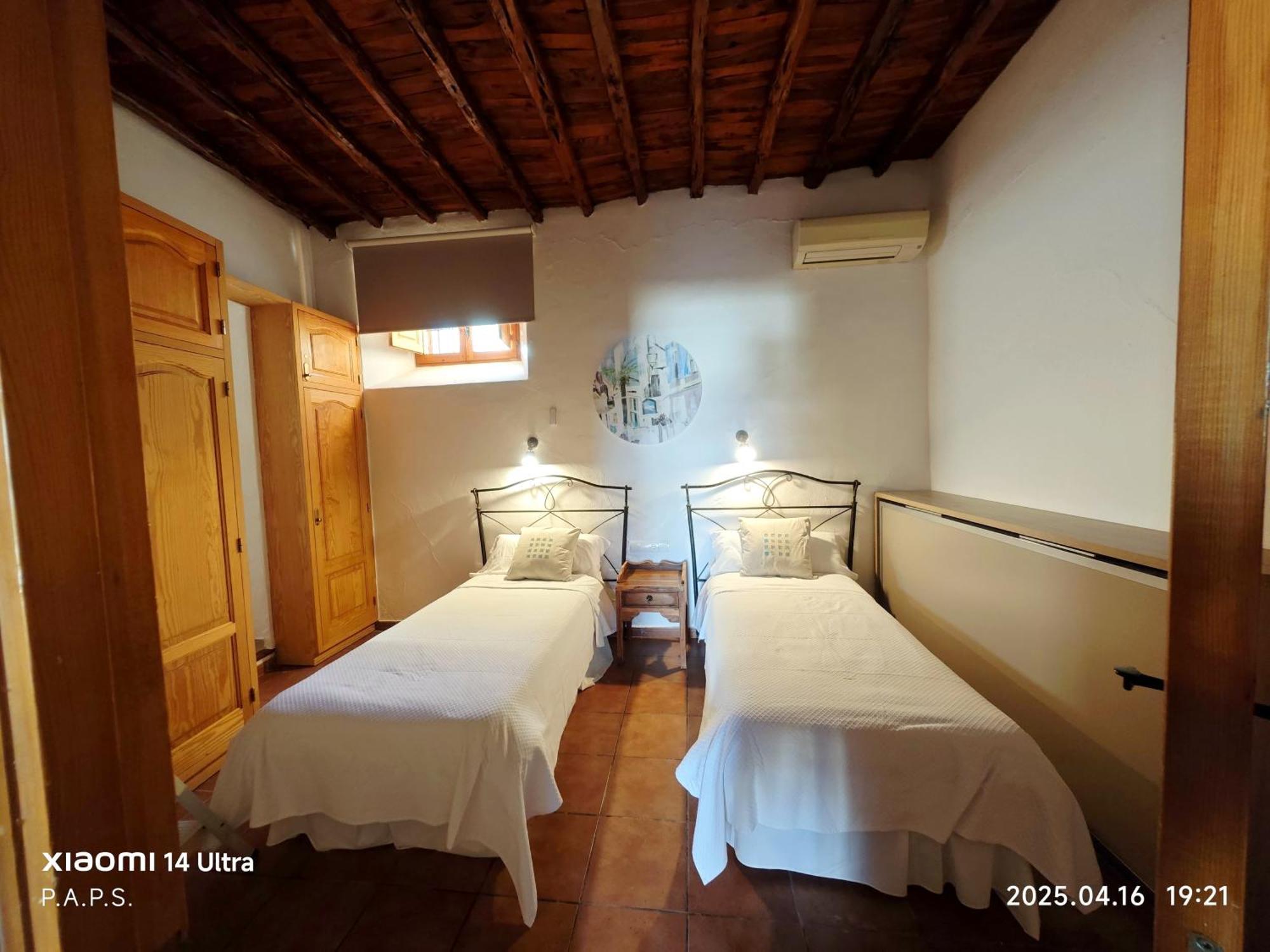 Casa Can Lluc Con Piscina, Jardin Y Vista Al Campo 산트 미켈 데 발란사트 외부 사진